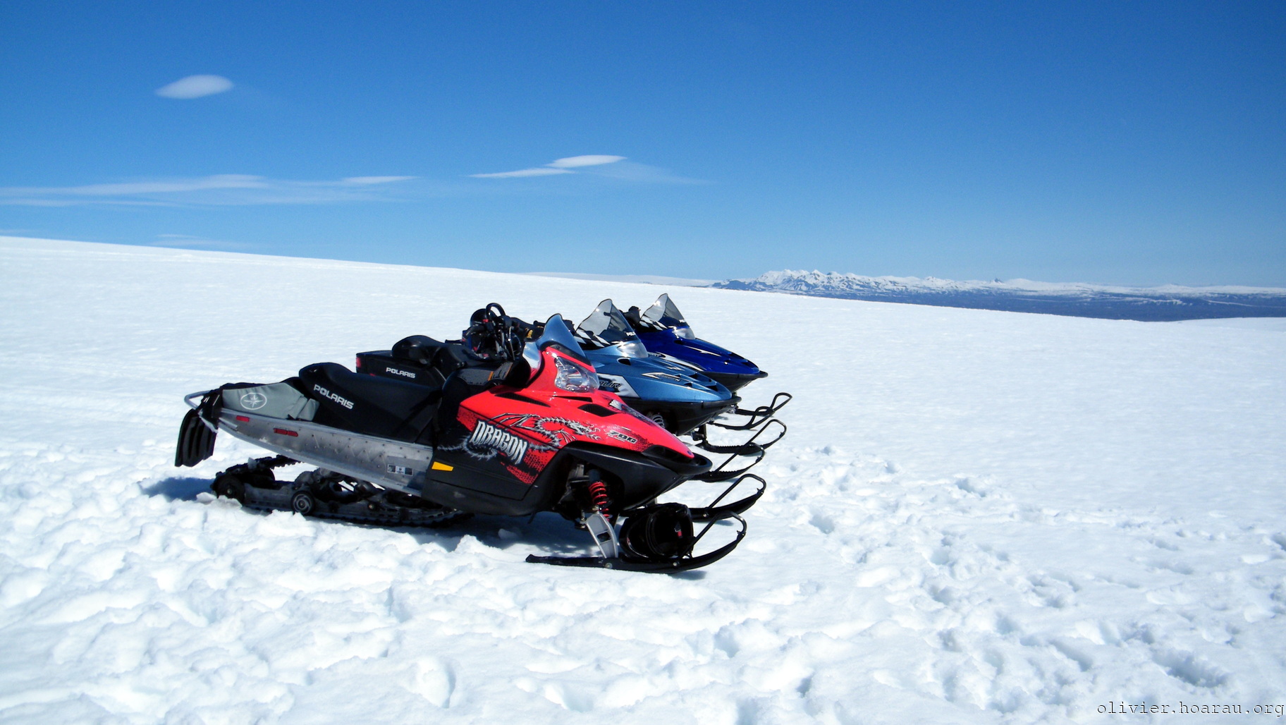 Motoneiges sur le glacier Langjökull